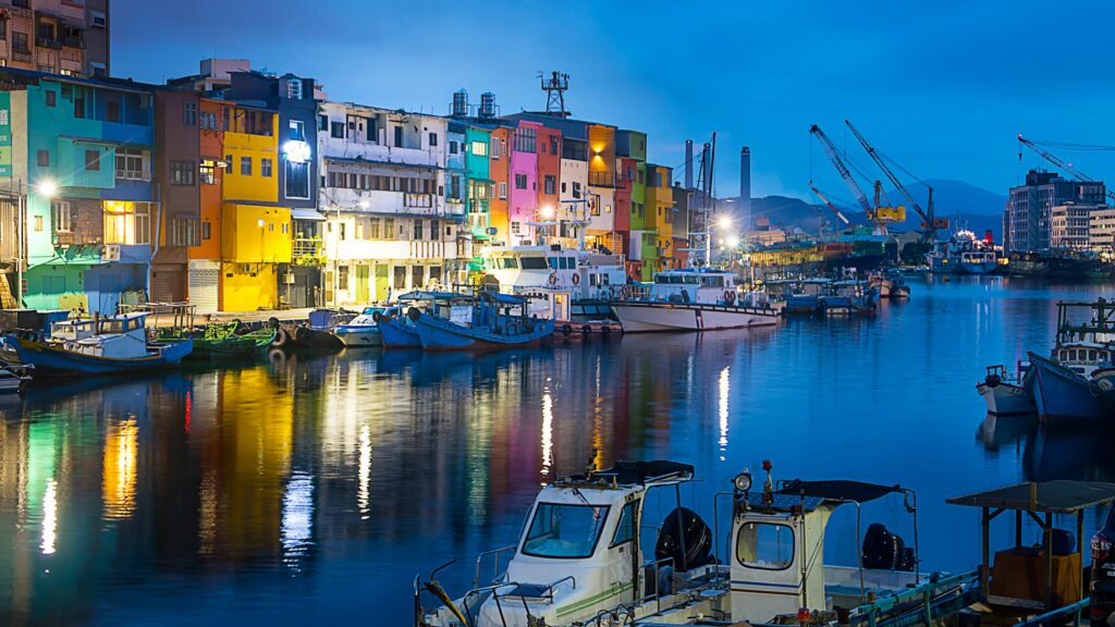 北部海邊一日遊開車指南:從老梅綠石槽到白沙灣