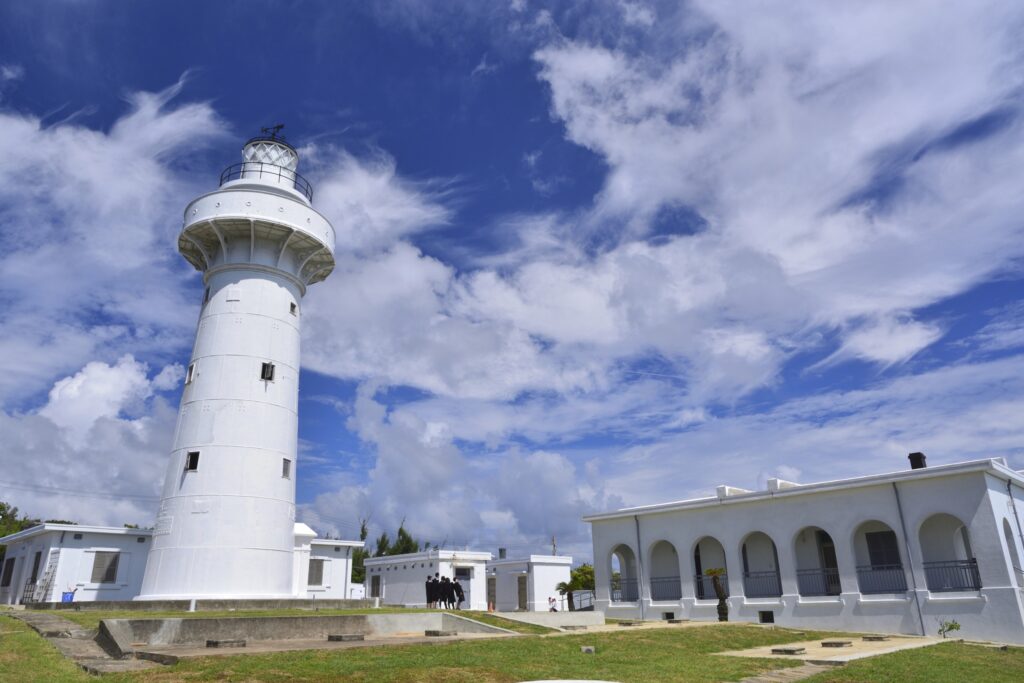 台灣景點夏季必去景點：海灘與山林的完美平衡