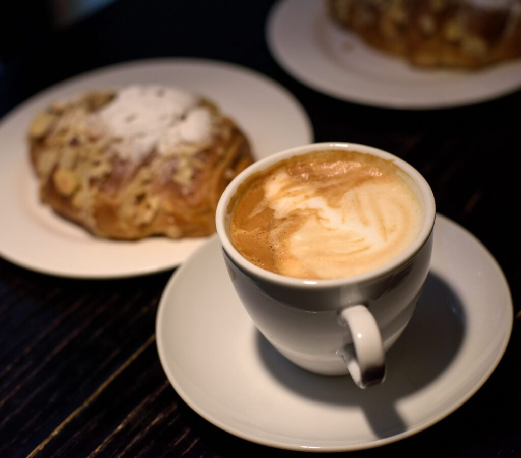 台北學生情侶約會地點：最佳夜景與咖啡廳指南
