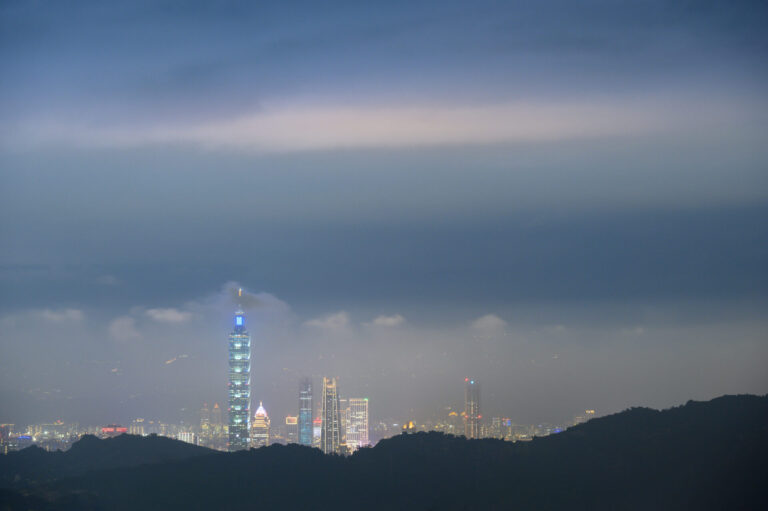 發現台北景點戶外的藝術之美:從寶藏巖到松山文創園區