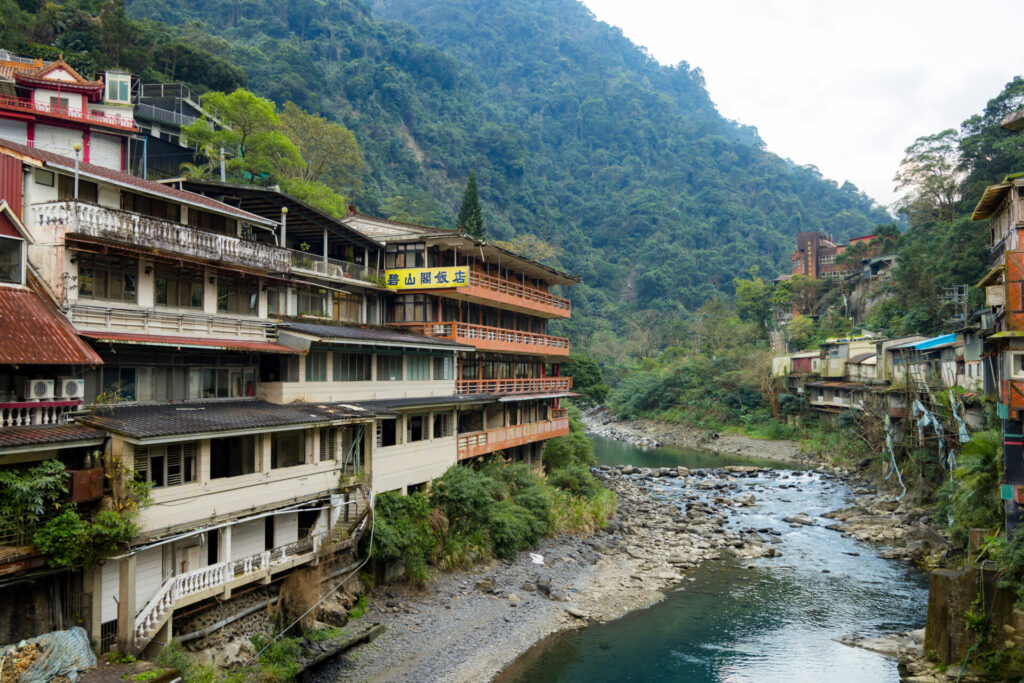 台灣賞楓景點
秋冬泡湯推薦
陽明山溫泉
烏來溫泉與楓葉
台北賞楓溫泉
福田園休閒農場楓葉隧道
石門水庫賞楓
桃園拉拉山賞楓
宜蘭太平山紅葉
礁溪溫泉推薦
奧萬大賞楓
台灣秋冬旅遊
南投賞楓景點