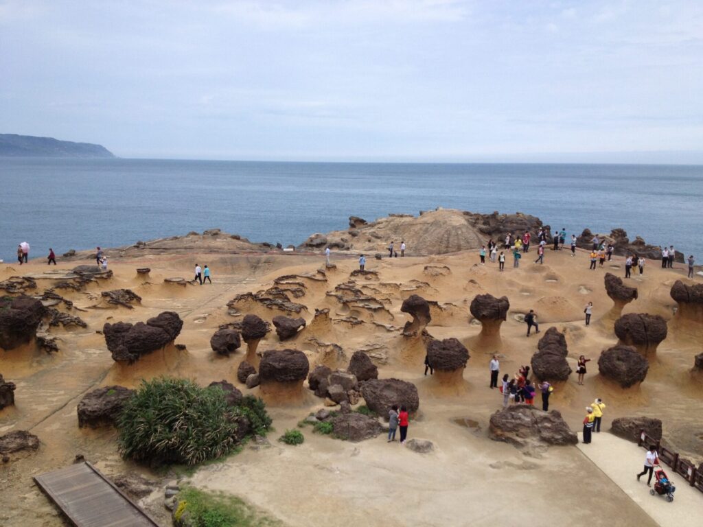 新北十大景點一日遊攻略：九份老街、野柳與金瓜石必遊行程