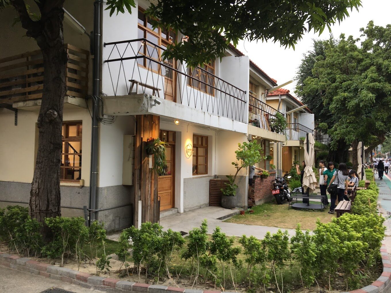 台中景點探索：審計新村文創市集購物攻略、逢甲夜市