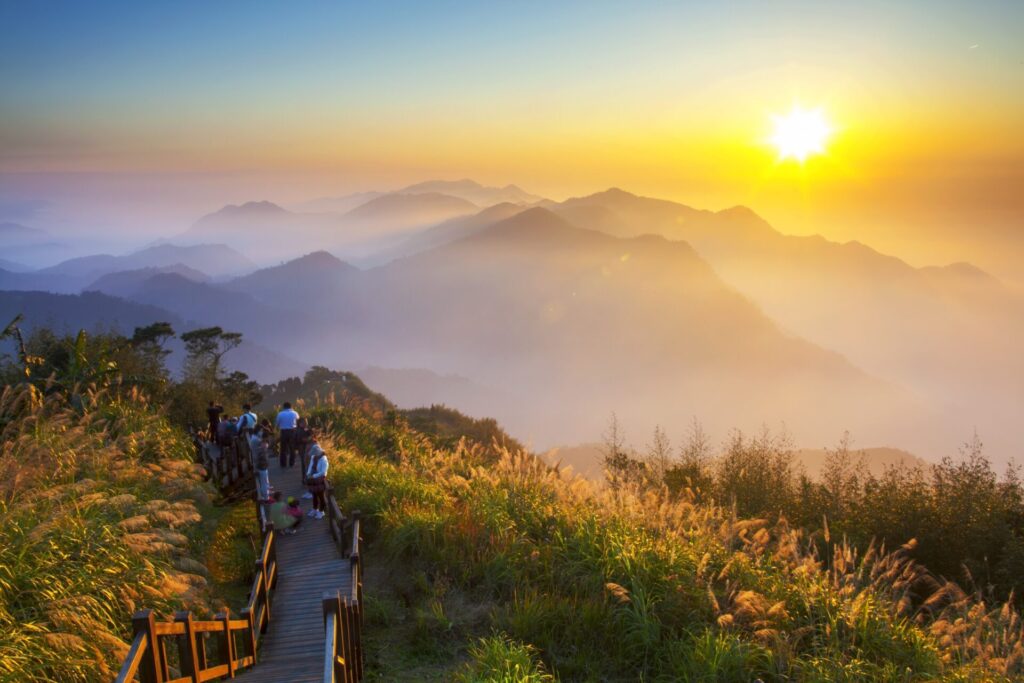 台灣最佳看日出觀賞點指南：合歡山、阿里山必看景點