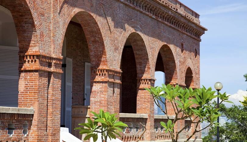 高雄南部一日遊開車攻略：文化景點與必試小吃