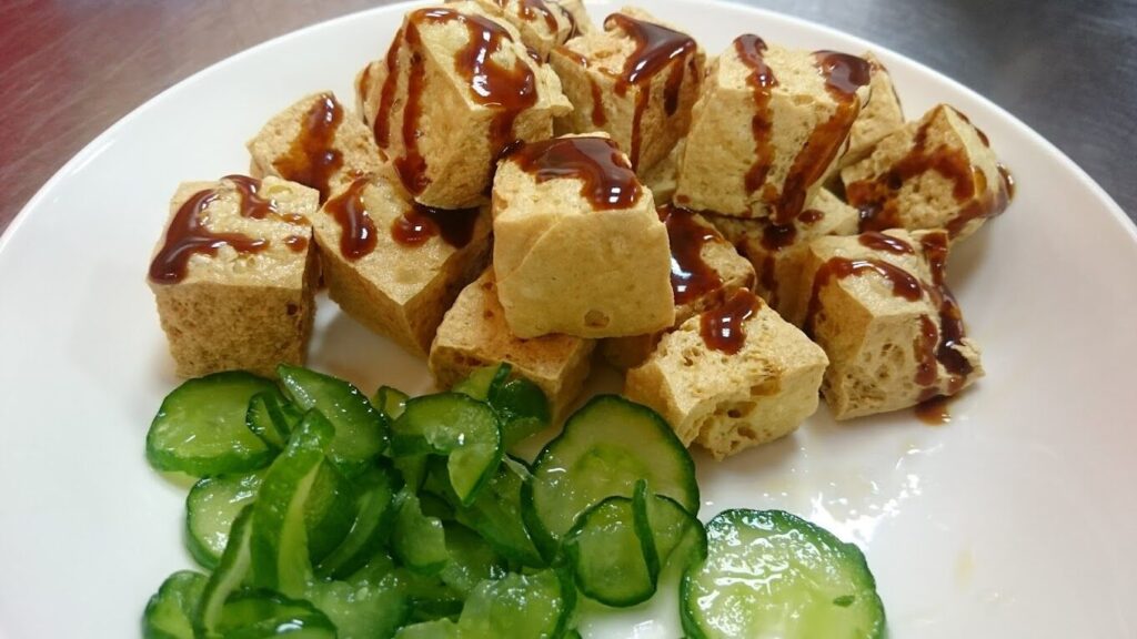 高雄南部一日遊開車攻略：文化景點與必試小吃