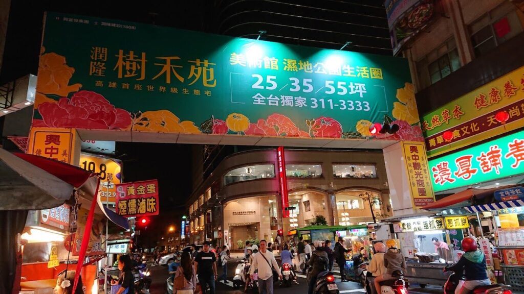 高雄南部一日遊開車攻略：文化景點與必試小吃