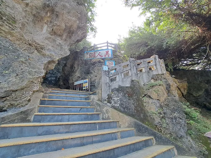 小琉球兩天一夜輕旅行｜浮潛、獨木舟、水上自行車與海島美食全體驗