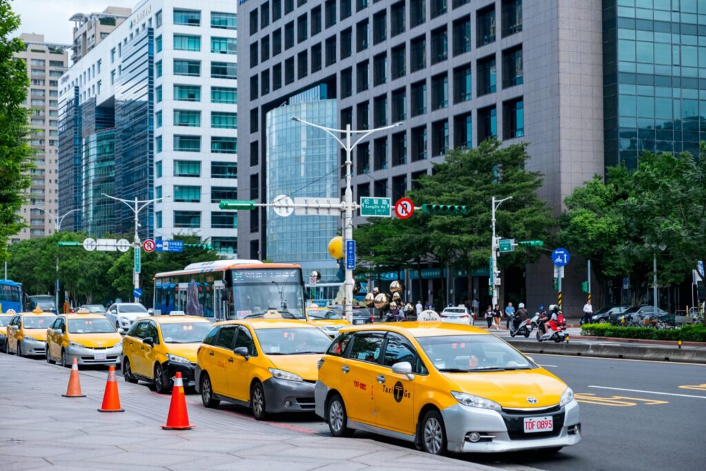 台北行程交通攻略：捷運、公車與自行車租借全指南