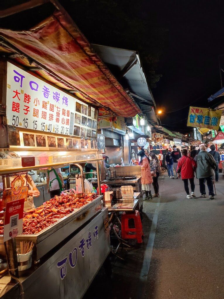 探索宜蘭景點與夜市美食：羅東夜市必吃小吃排行