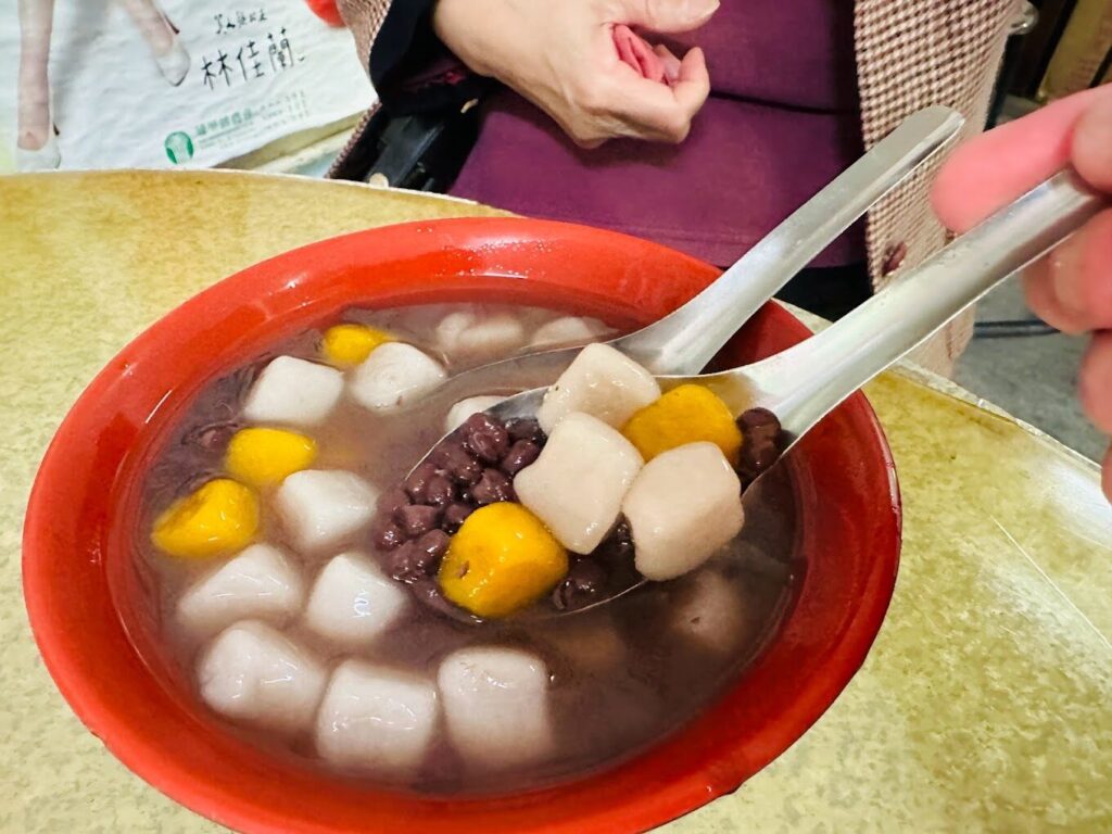 北台灣景點:平溪放天燈時間