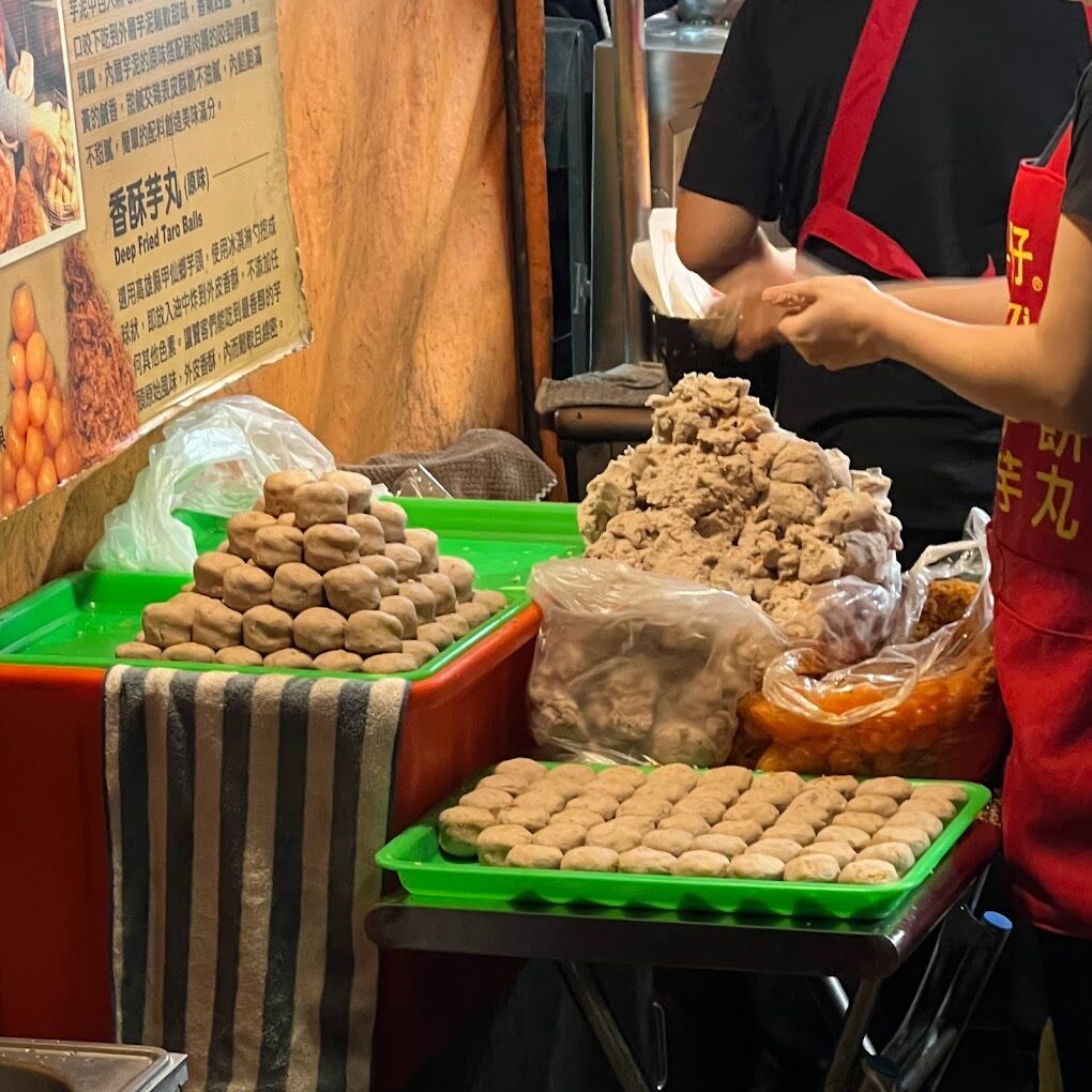 深度探索台北景點夜市文化：不可錯過的小吃推薦