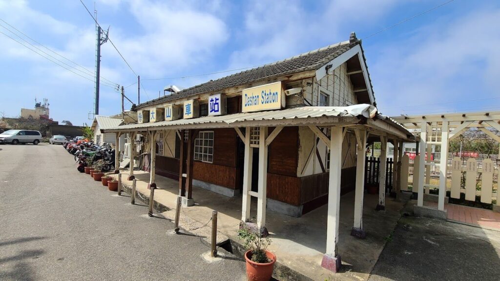 海線火車:搭乘海線鐵路欣賞沿途美景