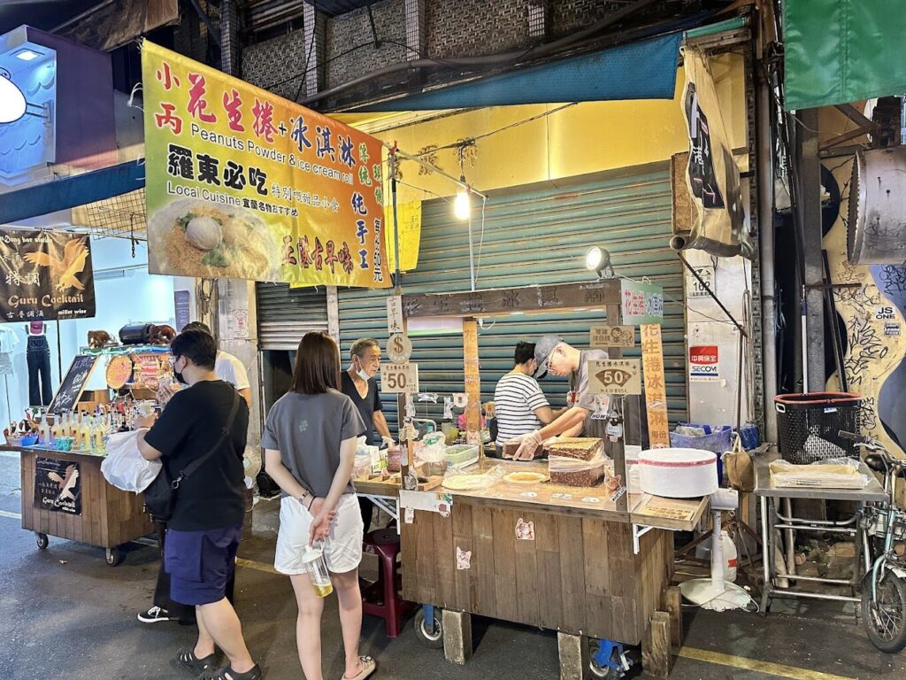 羅東夜市美食攻略：必吃攤位與特色小吃