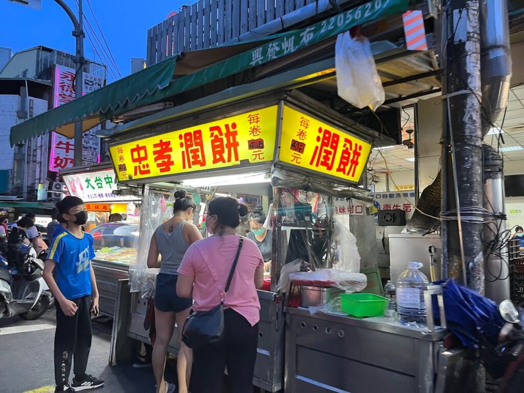 「台中美食推薦｜夜市小吃與人氣餐廳分享」