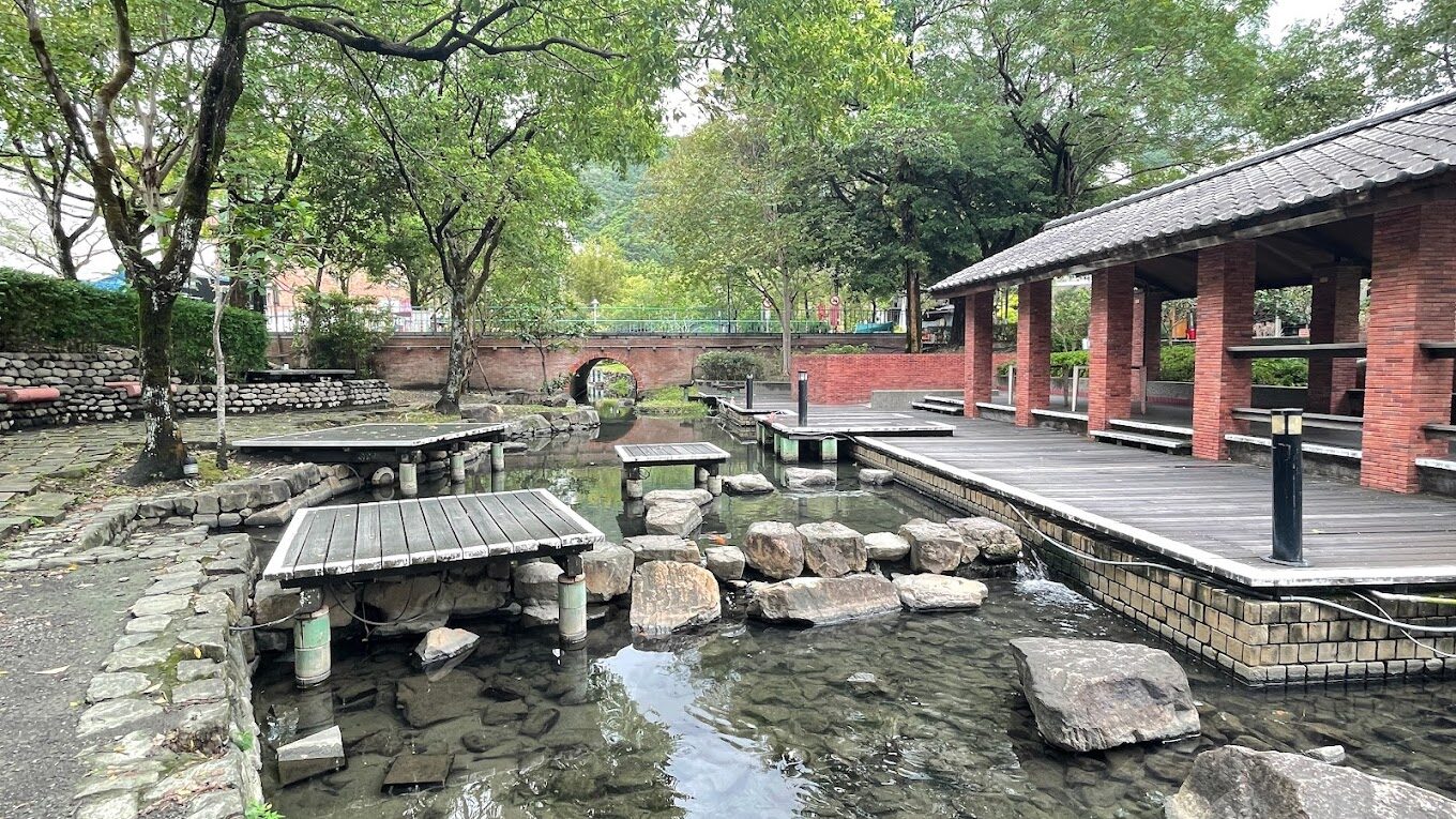 礁溪溫泉公園導覽：免費足湯與周邊景點