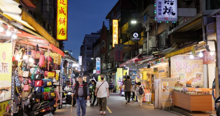 淡水一日遊行程：老街、美食與夕陽美景
