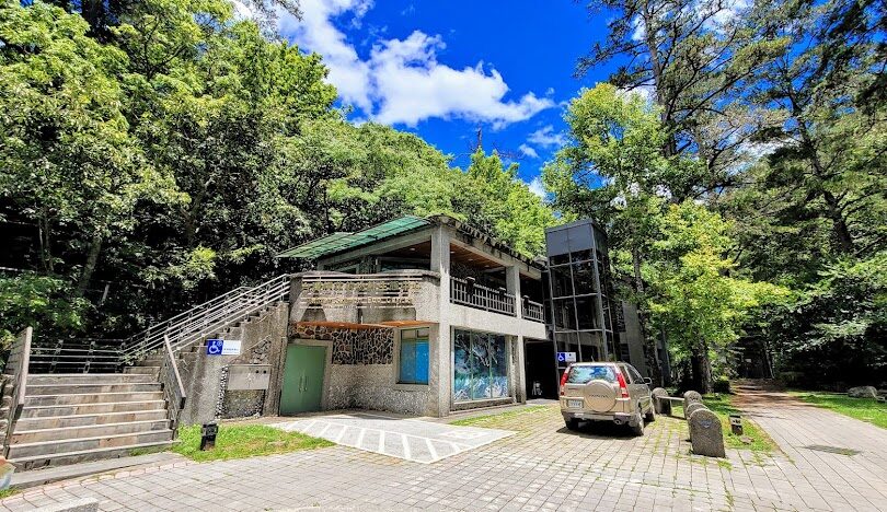 武陵農場周邊景點推薦：探索附近的自然美景