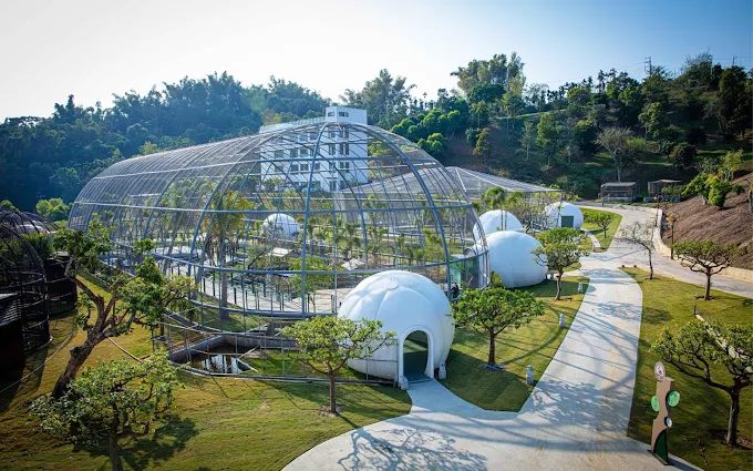 趁著天氣晴朗走進草屯的九九峰動物樂園，在南投山邊展開一場親子冒險