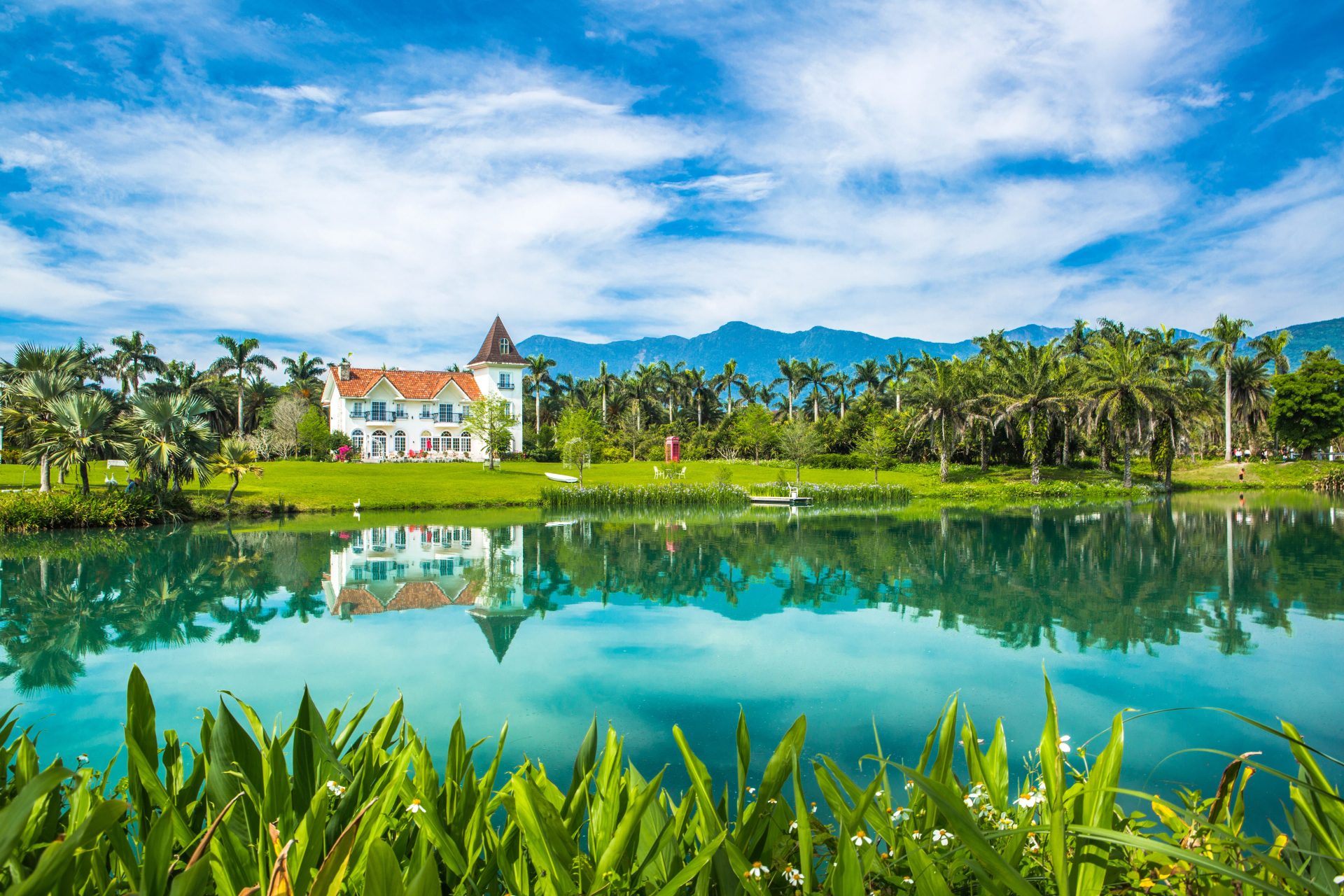 湖光與小京都的約會｜303B 縱谷花蓮線，鯉魚潭、雲山水與慶修院的一日風景