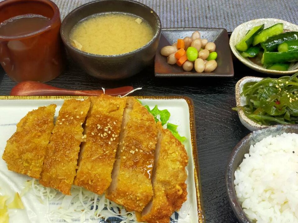 日式炸豬排定食