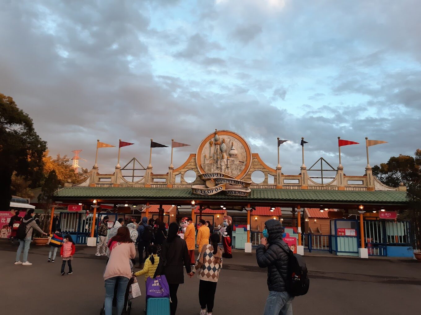 六福村必玩設施推薦