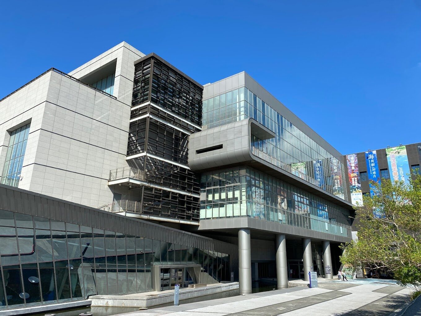 國立海洋科技博物館參觀指南：探索水下奇觀