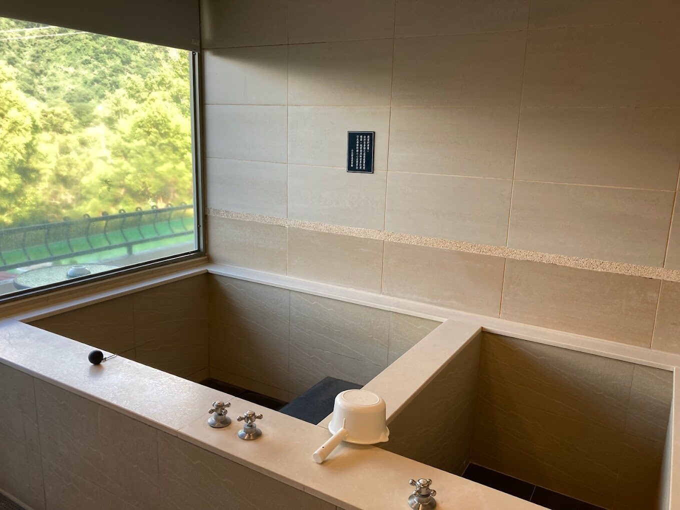 隱藏版烏來溫泉！2024必去8間湯屋，工業風設計超吸睛