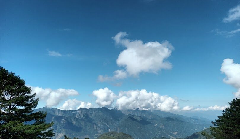 奮起湖一日遊：搭阿里山小火車探索山中秘境