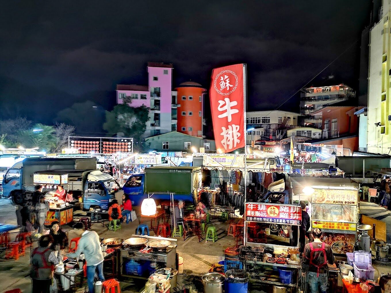 週四夜市資訊與交通方式