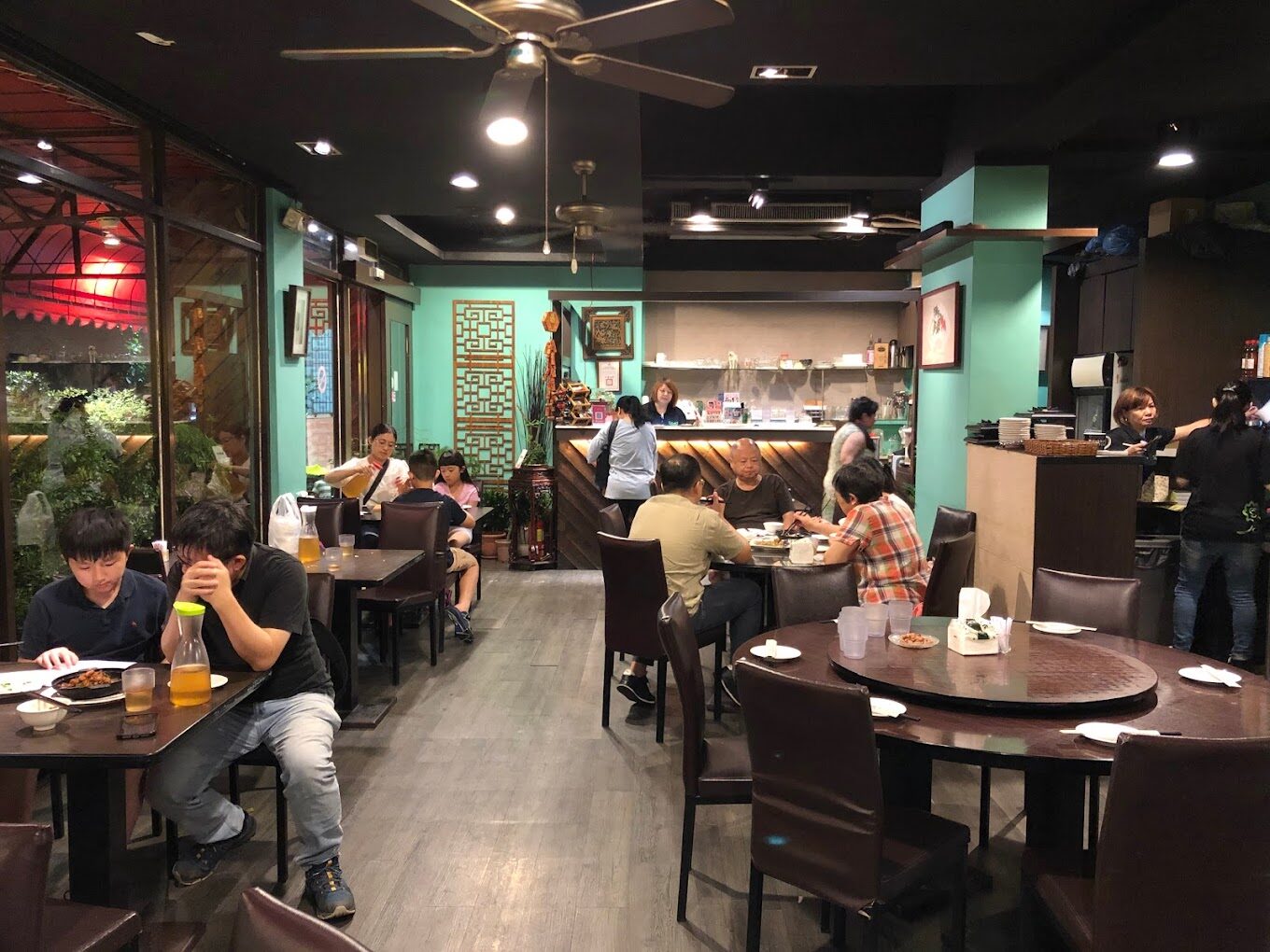 花娘小館的傳統與創新：探索當地特色美食