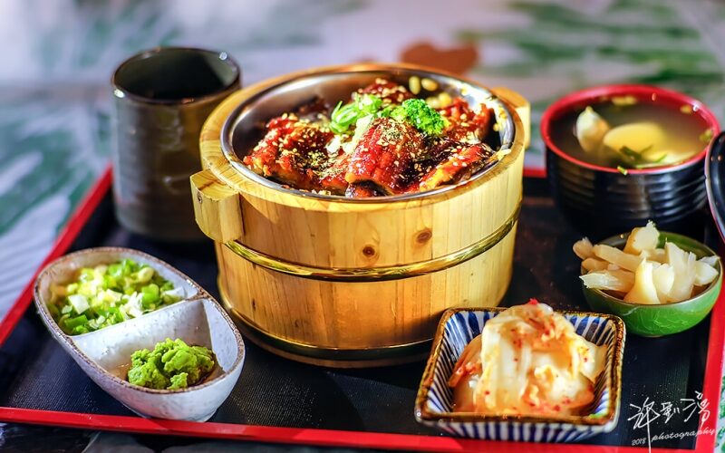 湖畔花時間:湖邊野餐與溫泉