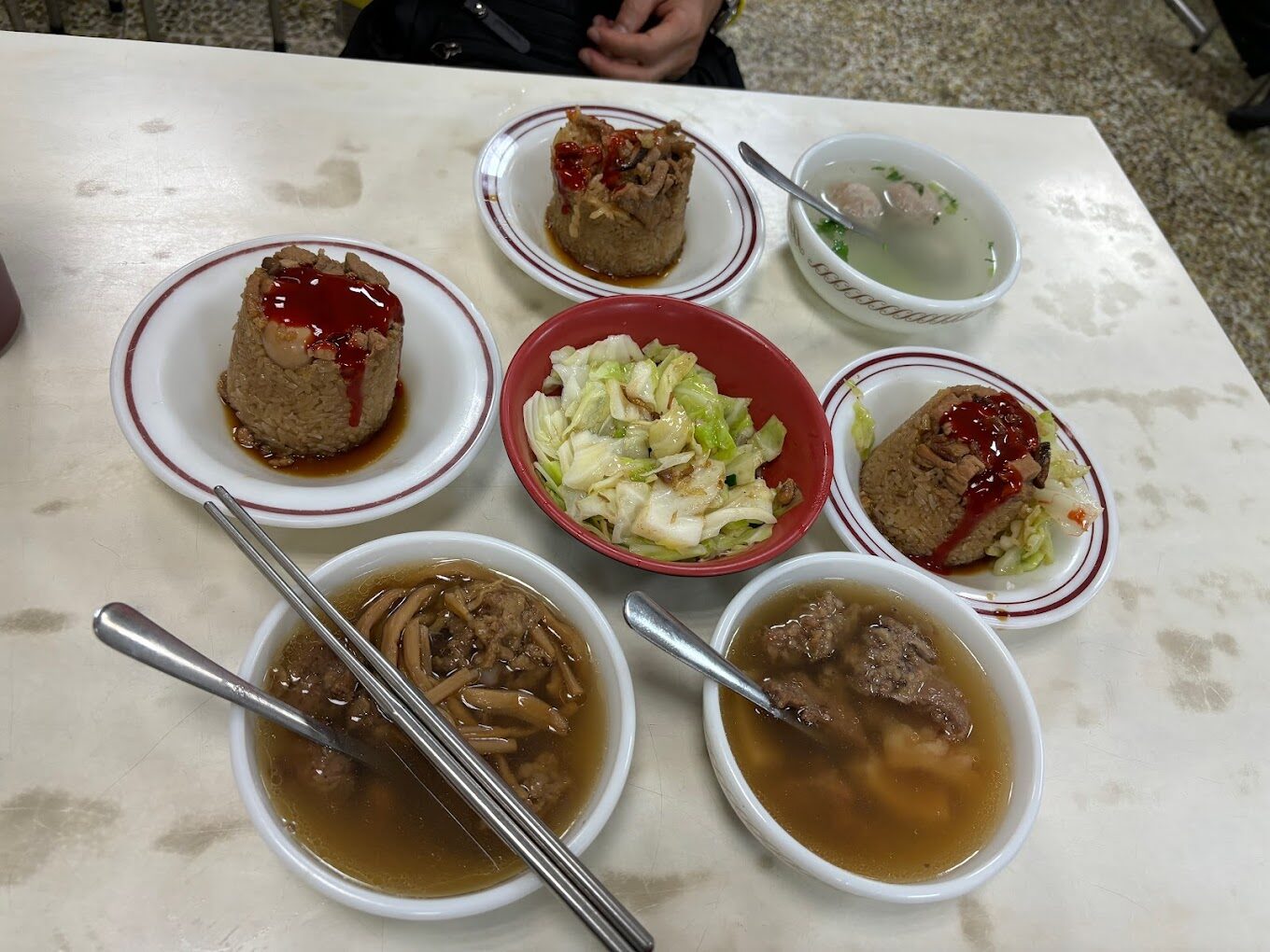 台中忠孝夜市2025必吃隱藏美食推薦