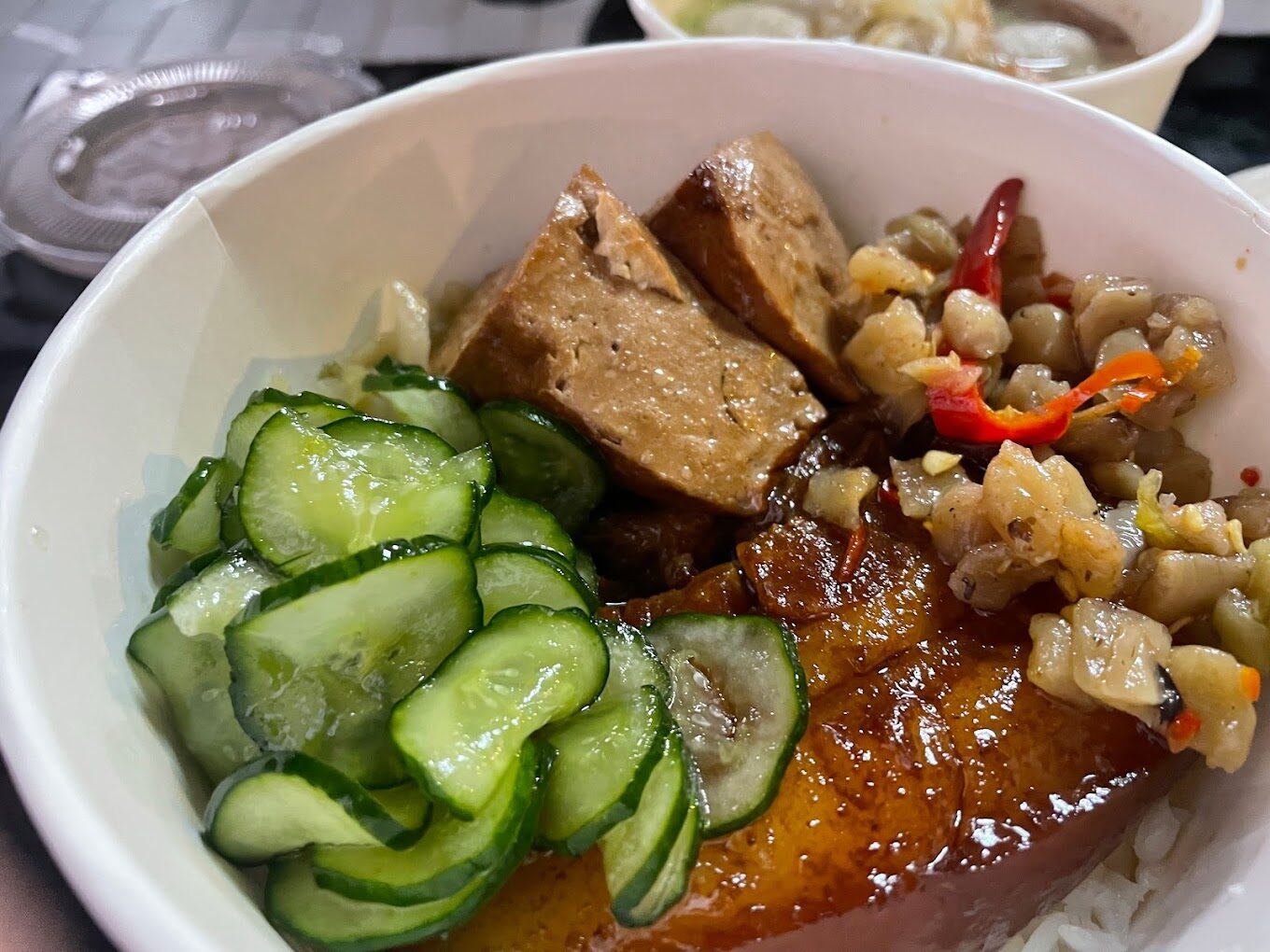 台灣控肉飯起源與特色分析
