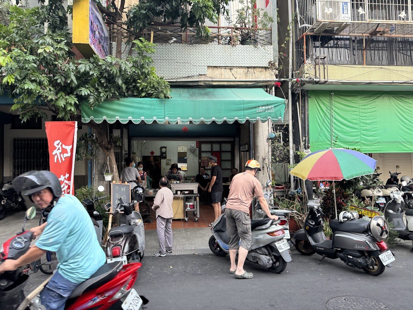 台中美食小吃的現代創新：從大麵羹到臭豆腐