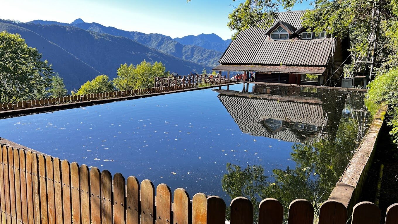 雪山東峰登山全攻略：最佳路線及行程規劃指南