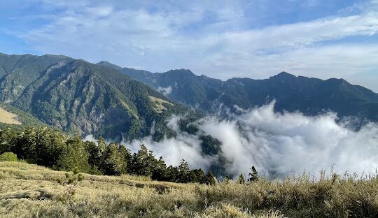 雪山東峰登山全攻略：最佳路線及行程規劃指南