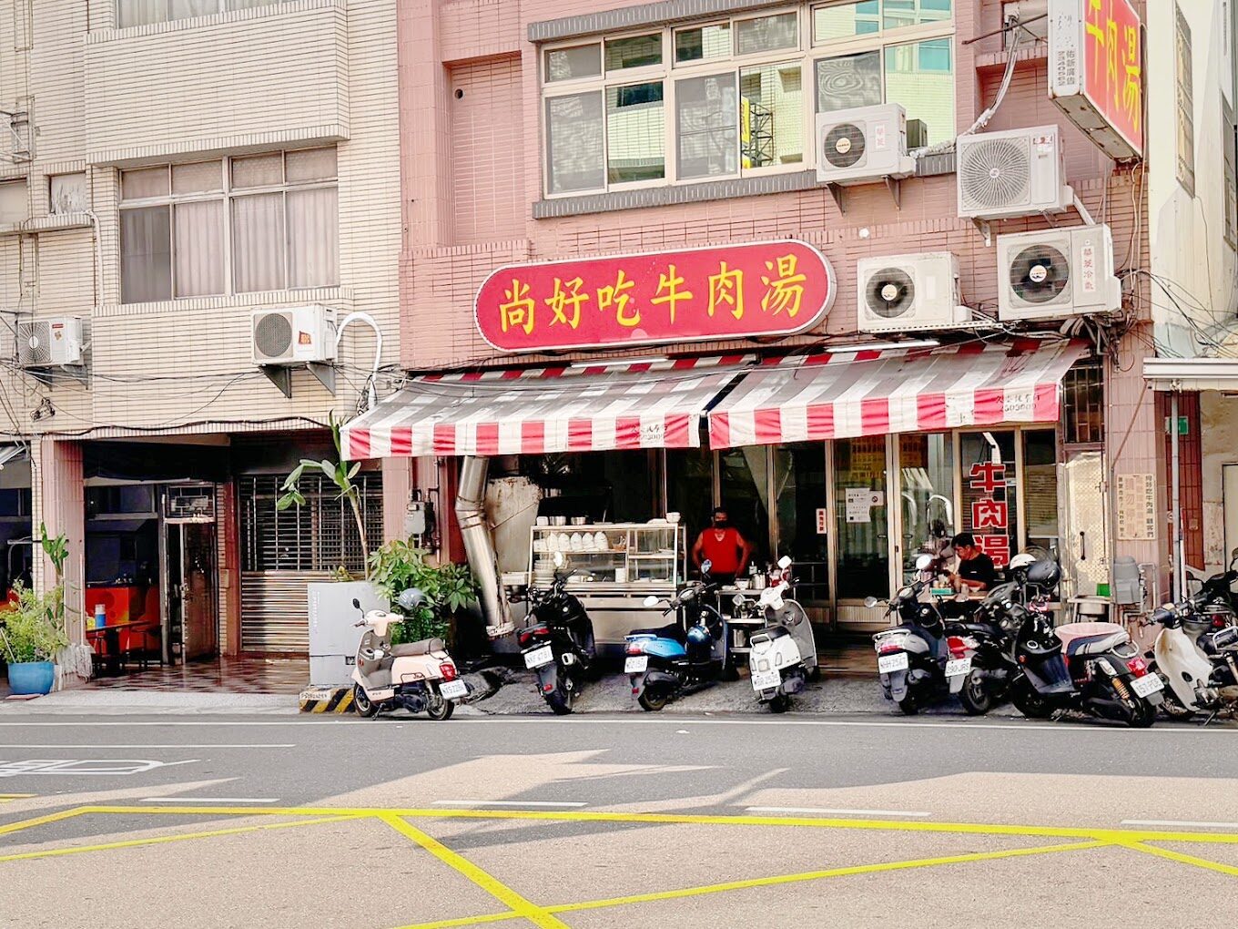 台南高鐵站美食：牛肉湯推薦，30年老店和人氣新秀