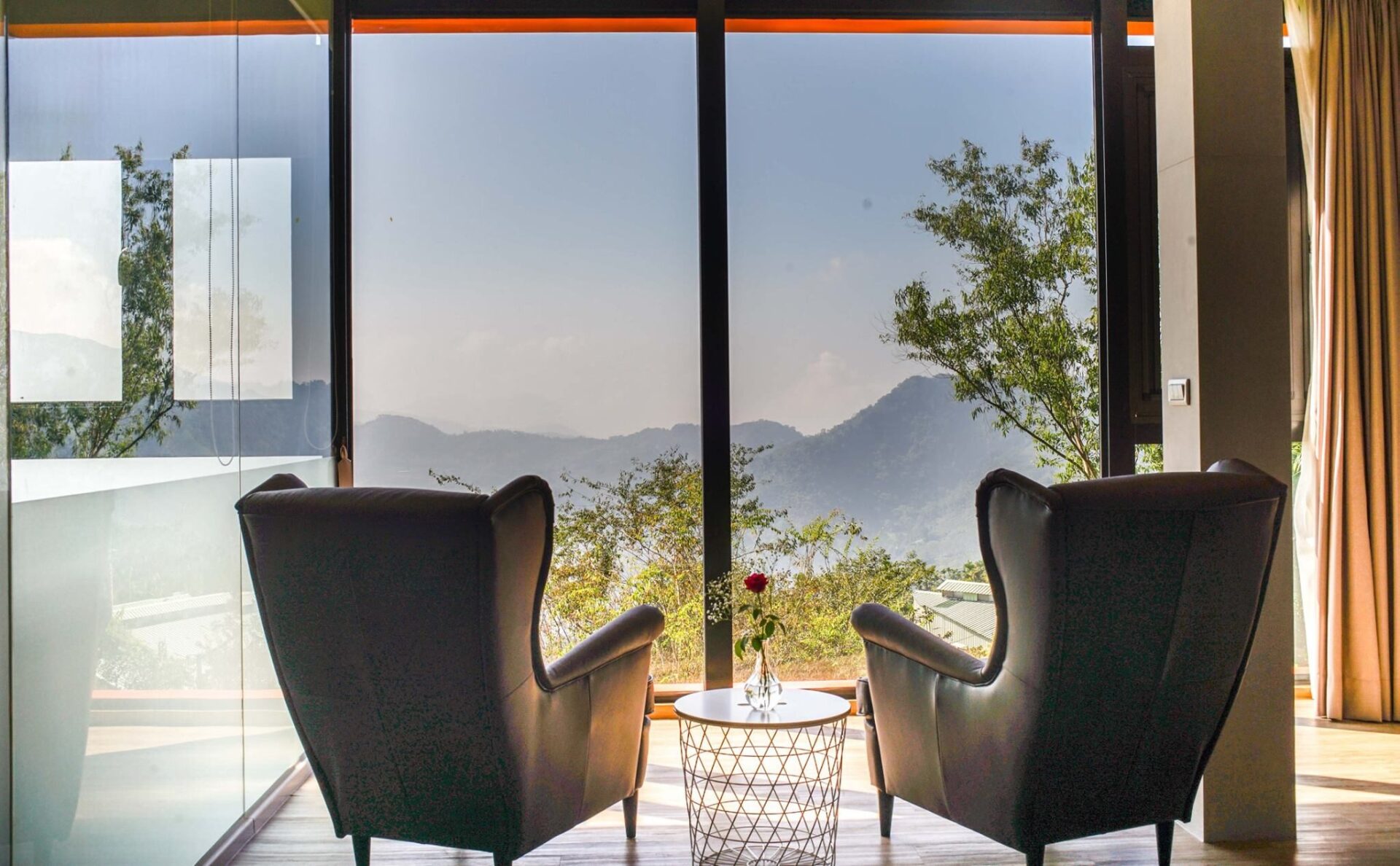 阿里山民宿精選｜在隙頂茶園醒來，在石棹星空入眠