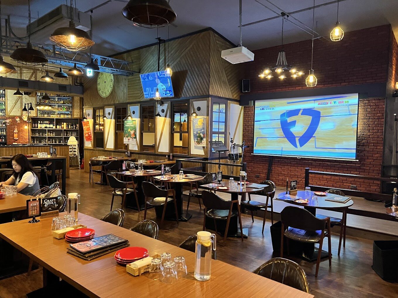 台中必吃餐廳推薦：在地人私藏的美食清單