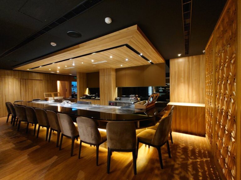 初魚鐵板燒菜單價格與預訂指南