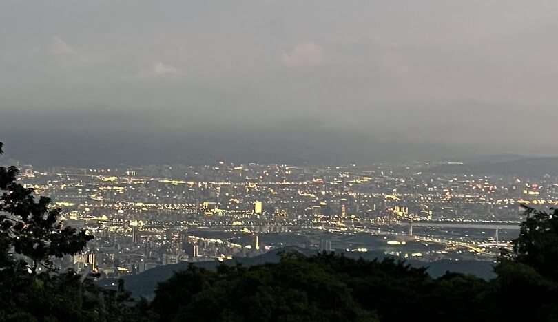陽明山夜景拍攝指南：最佳觀賞點與攝影