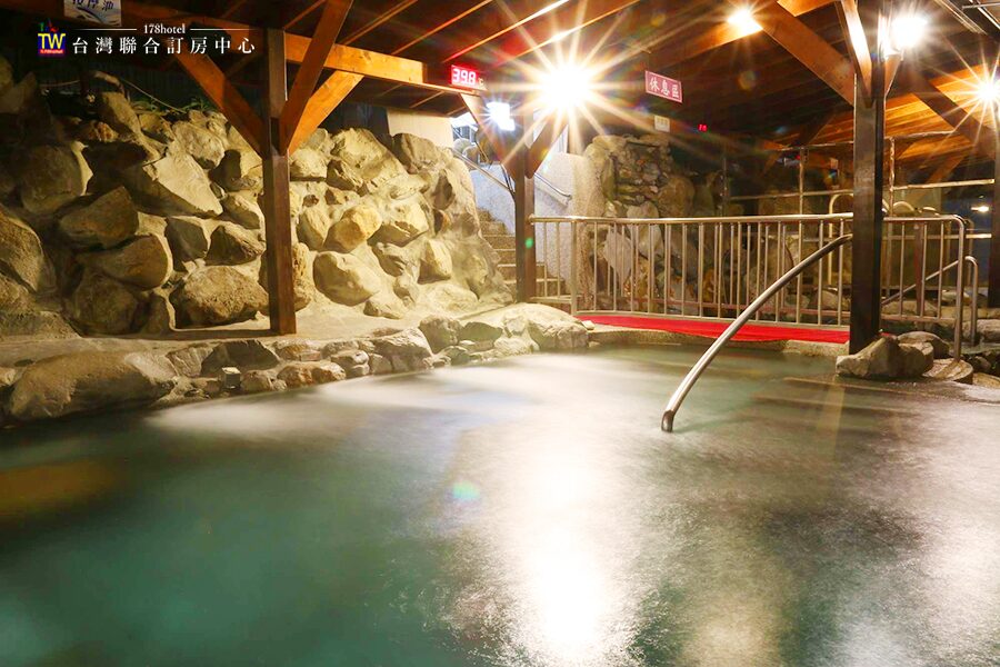 浪漫之旅：情侶必訪的最佳溫泉飯店地點