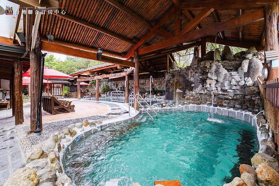 頂級溫泉與 SPA 設施