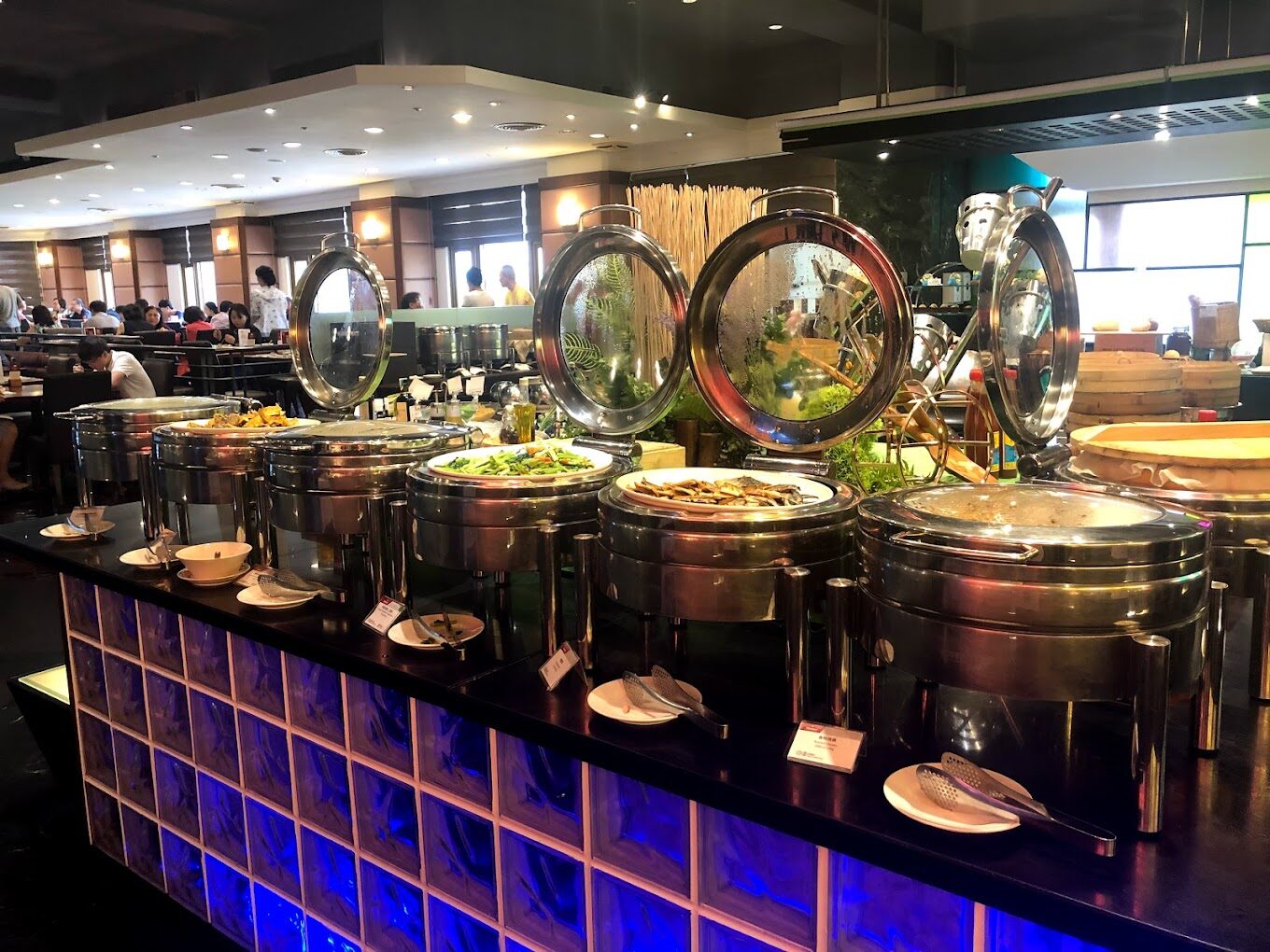 台中福華飯店舒適住宿全攻略：頂級房型推薦與房間設施評價