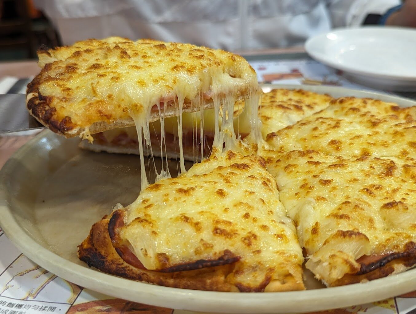 探索蘇阿姨比薩屋的特色口味和菜單揭秘