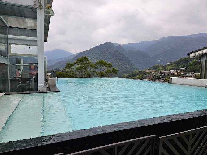 烏來旅晨溫泉民宿旅遊攻略：必訪景點與秘境探索