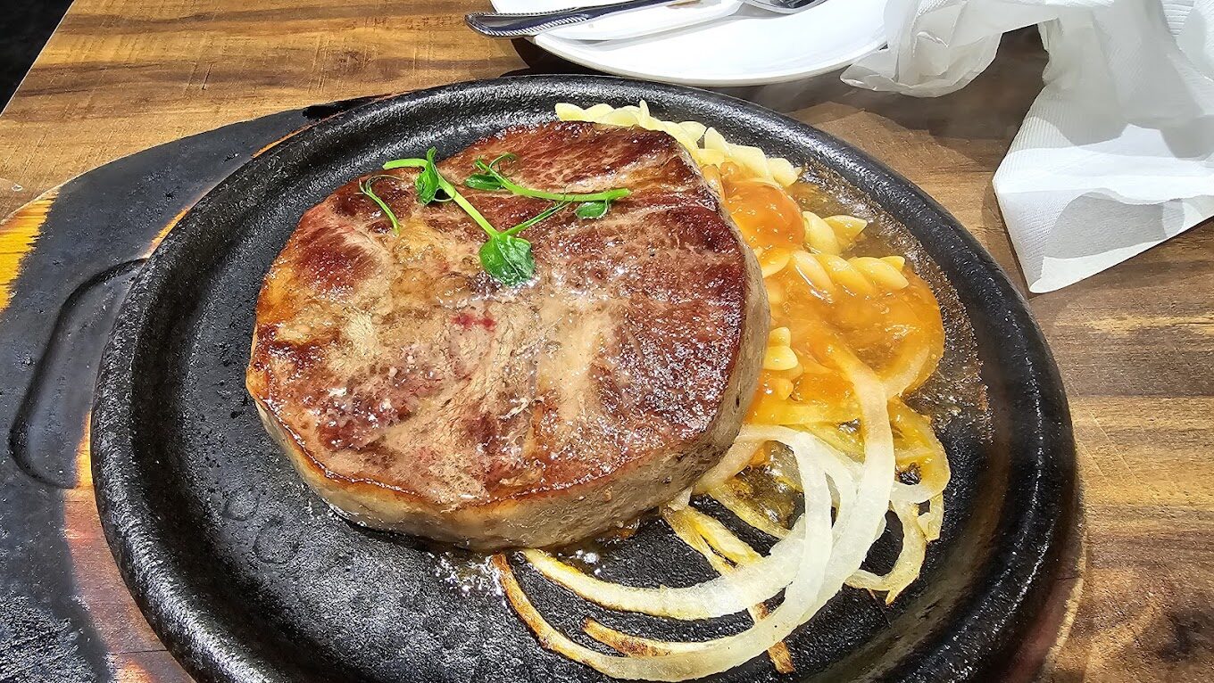 中和我家牛排評價：顧客體驗與食物分享