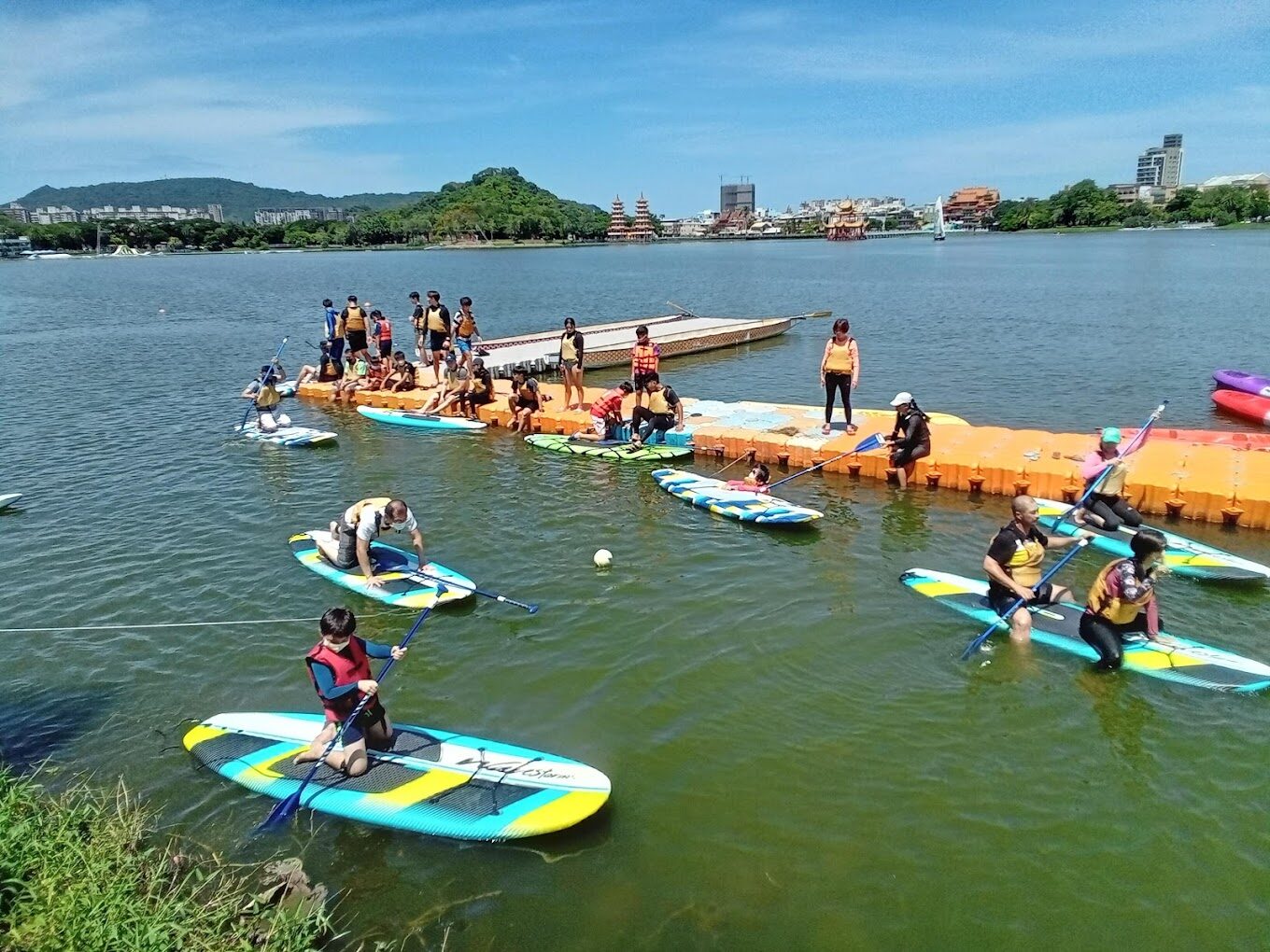 高雄蓮池潭：龍虎塔與春秋閣文化全攻略