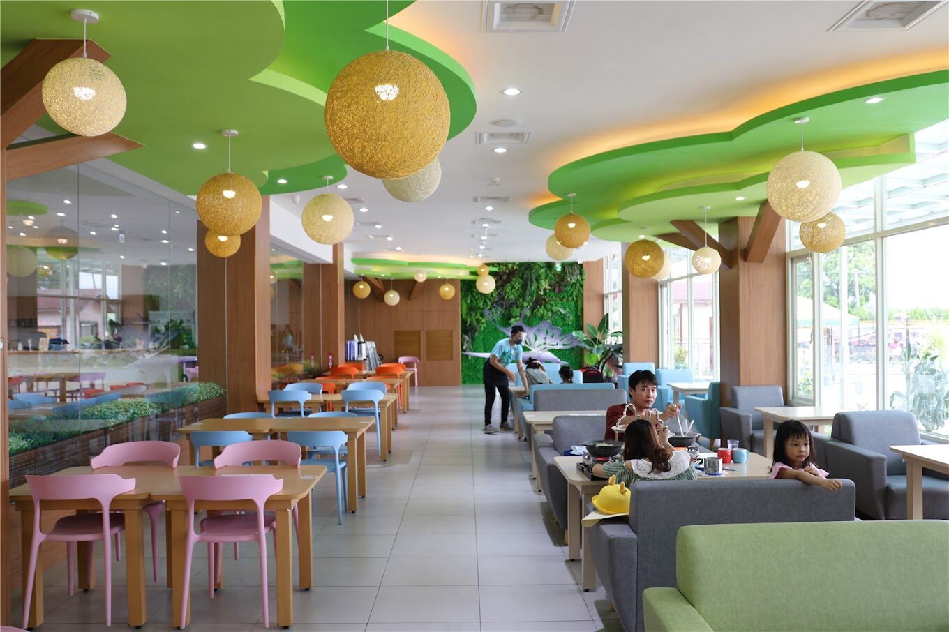 家庭友善的三隻小豬觀光農場體驗